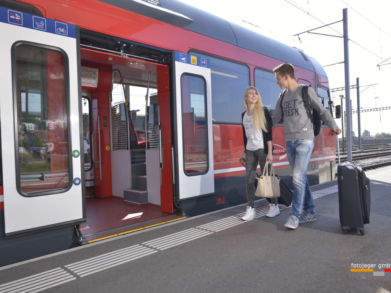 SCHWEIZ OENSINGEN BAHNHOF ASM