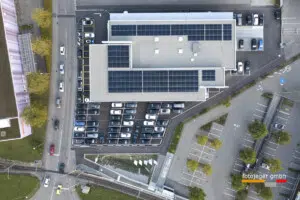 SCHWEIZ LANGENTHAL INDUSTRIE Drohnenfotos der Stadt Langenthal aus senkrechter Perspektive.